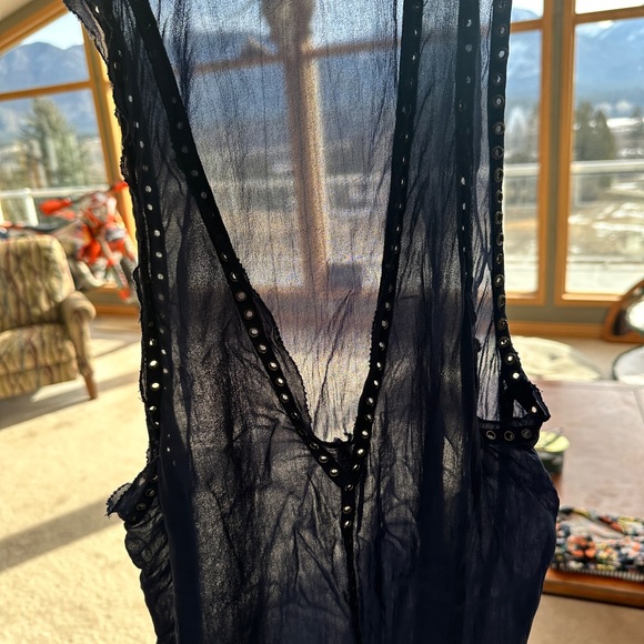 Pins and Needles tank top - Picture 4 of 5